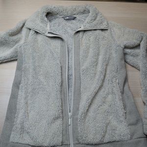 The North Face Women's Plush Fleece Jacket - Size Small, Cozy Warmth